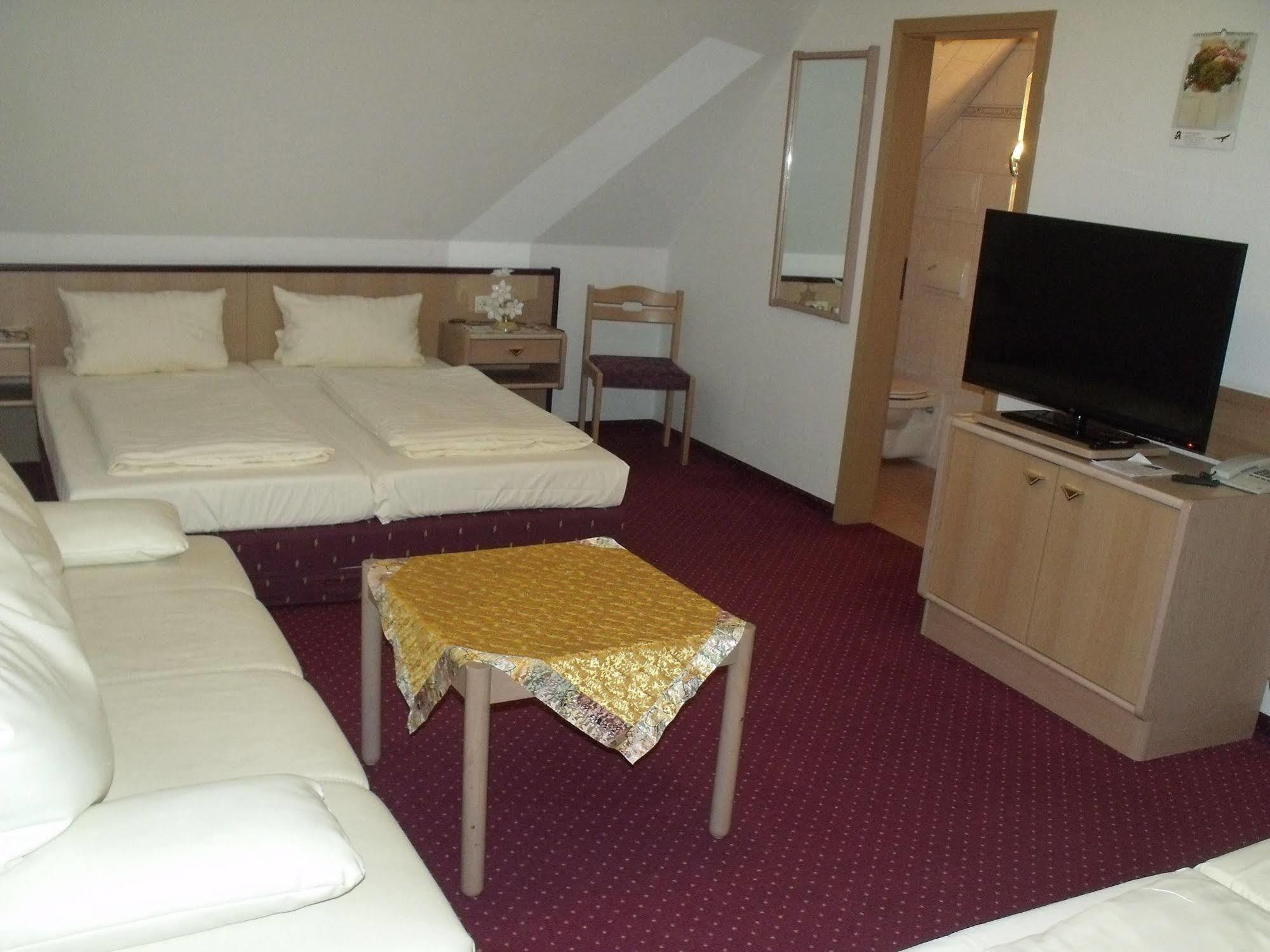 Seehotel Schorfheide Althuttendorf 外观 照片